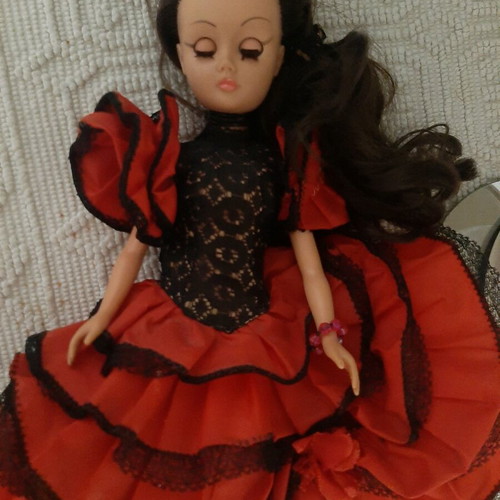 Bella mannequin doll used, collectible with natural wear