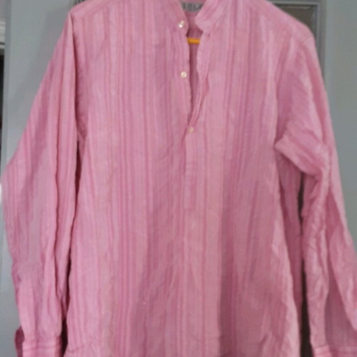 Pink shirt size M, like new condition