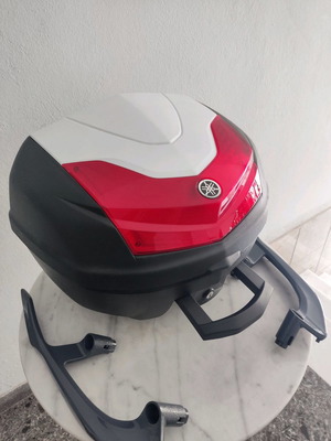 Βαλίτσα μοτοσικλέτας Yamaha 30 lt μεταχειρισμένη