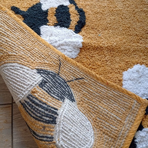 Bath mat with bees 51x82 cm 100% cotton new