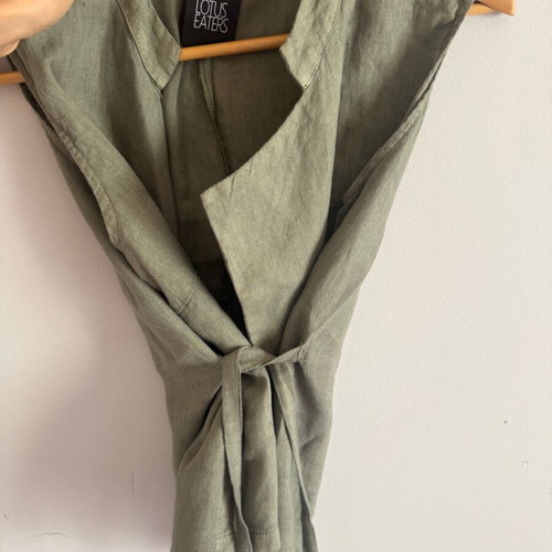 Lotus Eaters linen vest like new, green, size M