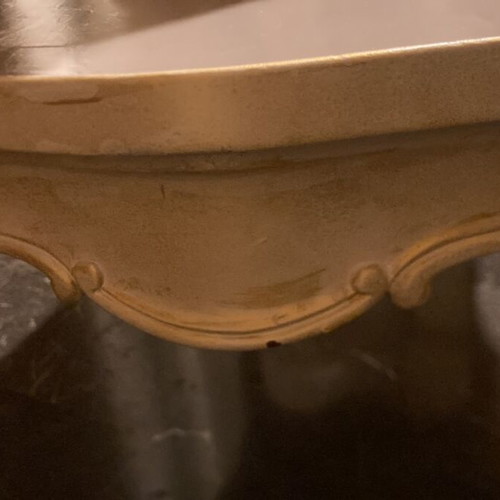 Coffee table like new, white with gold trim 78x48 cm