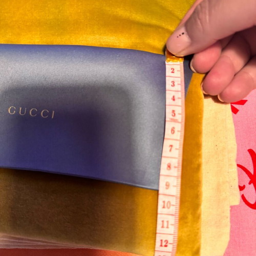 Gucci velvet glasses case like new, blue with gold logo
