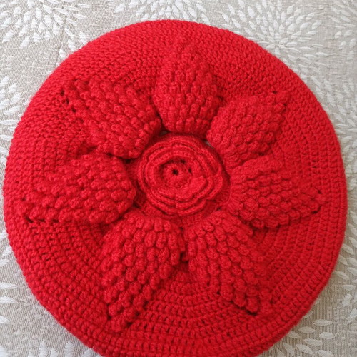 Handmade pillows pair, pure virgin wool, 38 cm diameter