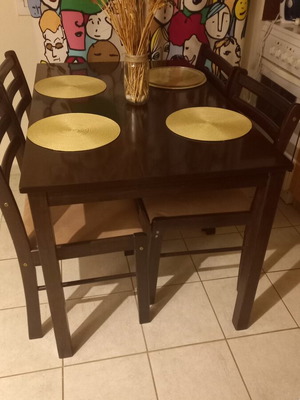 Dining set with 4 chairs