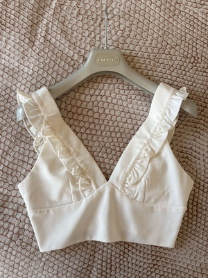 Crop top με V ντεκολτέ και βολάν λευκό καινούργιο