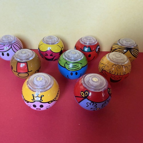 Spinnerz Flipperz collectible set of 9 Mr. Men Little Miss characters like new