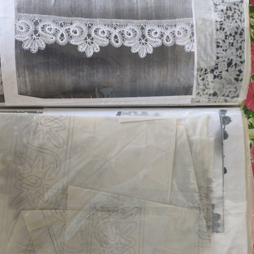 Folders with patterns for crochet and sewing used, pack of 2
