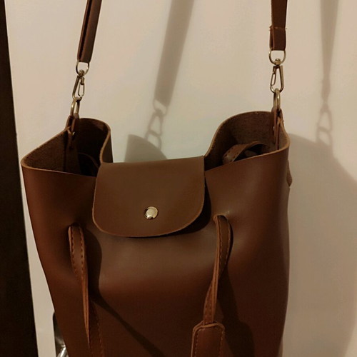 Women's shoulder bag like new, brown leatherette