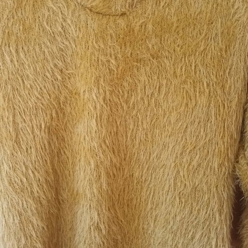Long hairy blouse new, size M