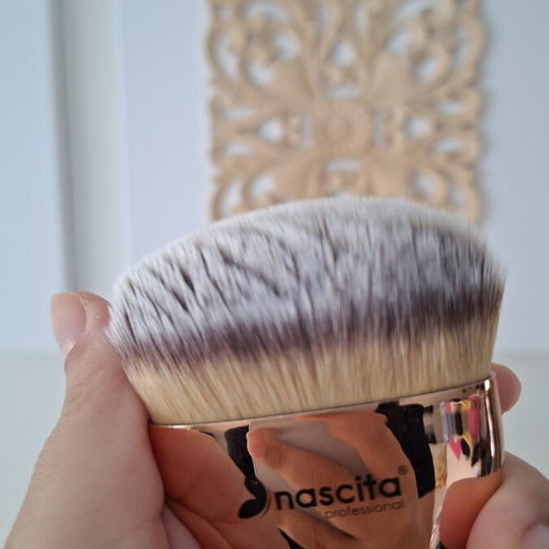 Nascita Professional Rose Gold Foundation Brush unused