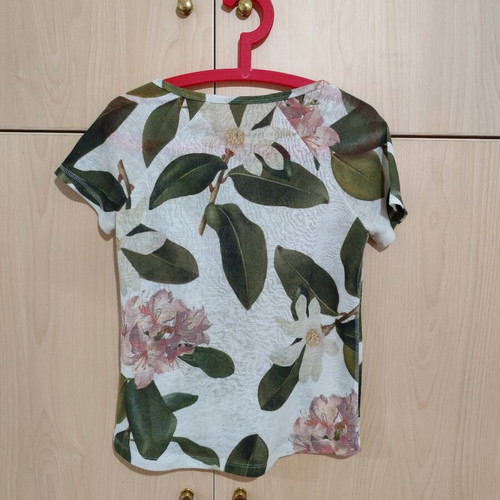 Stradivarius short-sleeve women's blouse like new, multicolor, size M