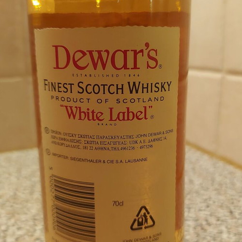 Dewar's White Label collectible whisky 700ml, 40% vol, sealed new