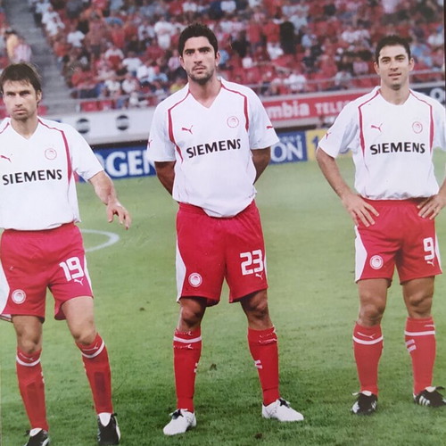 Olympiacos authentic photo like new