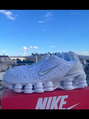 Nike Shox white new sports shoes size 43