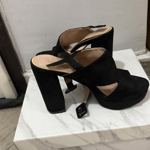 Black sandals used, 12 cm heel, size 37