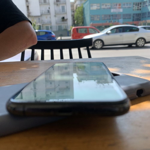 Apple iPhone 11 Pro 64GB smartphone