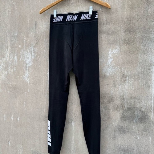 Nike legging used, size S-M, black and white