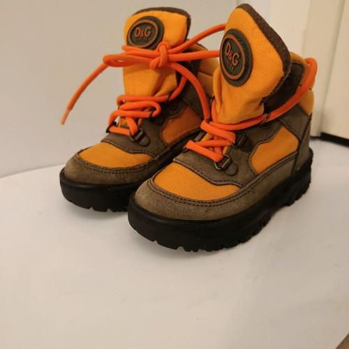 Children's boots used size 25 orange