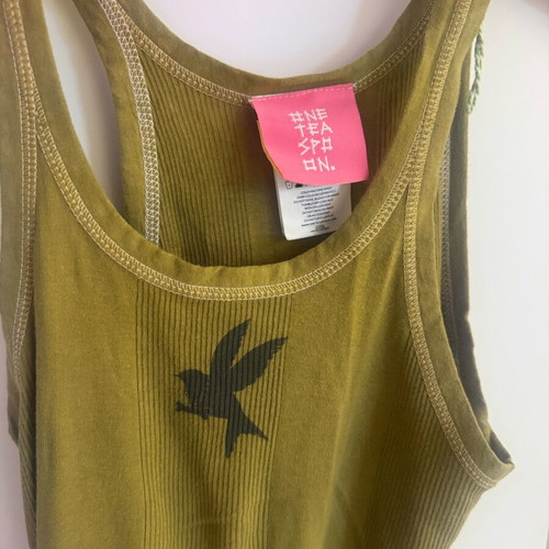 Oneteaspoon top green like new
