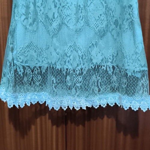 Boho summer top size M, like new, green with lace details