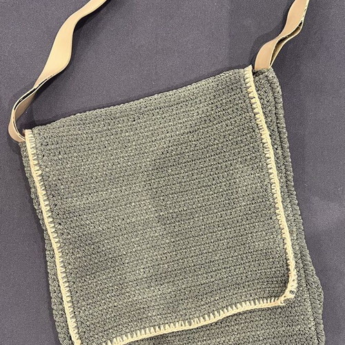 Summer woven shoulder bag like new, beige and green