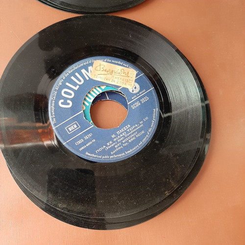 45 RPM vinyl records used, pack of 39