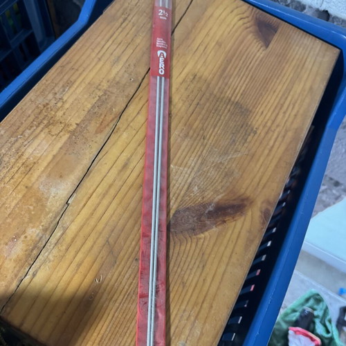 Aero knitting needles