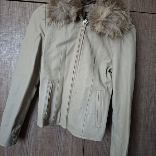 Toi&Moi women's beige leather jacket small, used