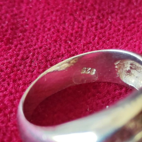 Silver 925 ring with blue topaz, like new