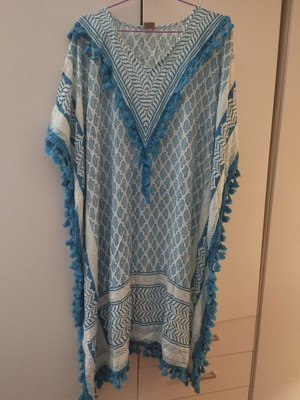 Long caftan new, white-turquoise, one size