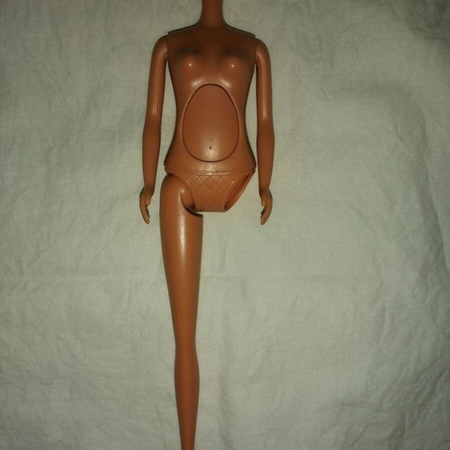 Simba Toys doll body used for reconstruction and repair