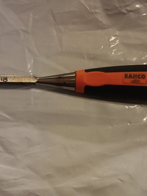 Bahco 10mm chisel like new with rubber plastic handle