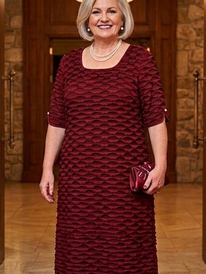 Dress Chris evening burgundy size XXL-XXXL like new with embossed design