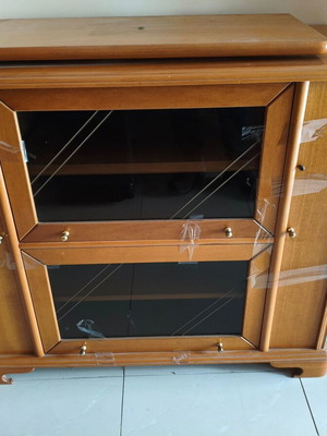 Έπιπλο τηλεόρασης - βιτρίνα σαν καινούργιο