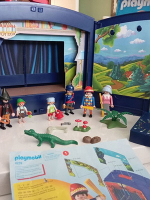 Playmobil 4239 Theater like new with box and accessories