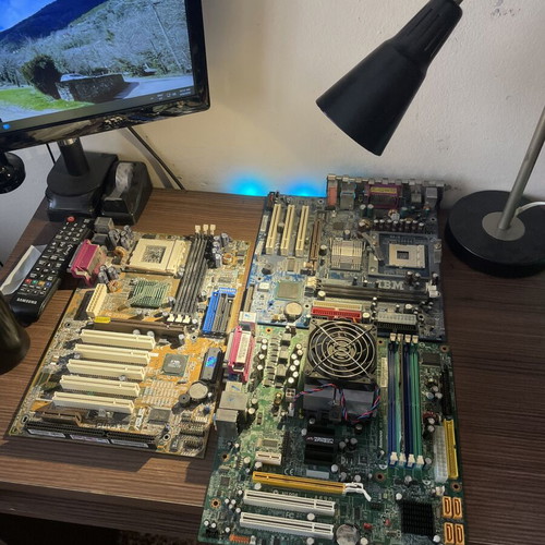 Μητρικές Intel και AMD σαν καινούργιες, 2 τεμ. με ψύκτρα και RAM