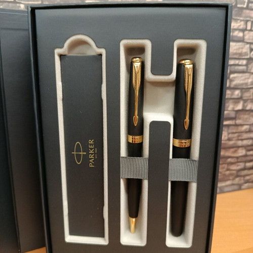 Parker Set Pen and Pen New Black Matte with Gold Details