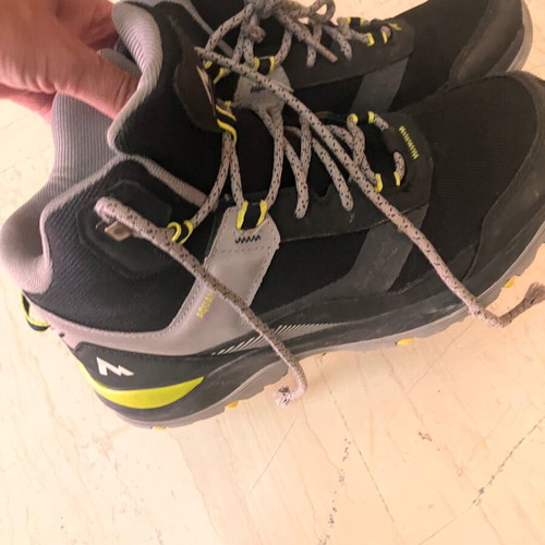 Mc Kinley Athletic Shoes for Boys like new, size 39, black