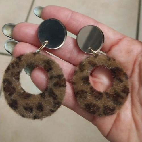 Vintage leopard earrings with mirrors used