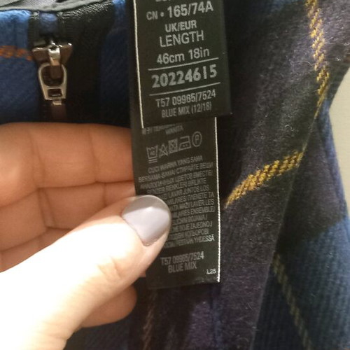 Checked mini wool skirt Marks & Spencer like new, blue, size L