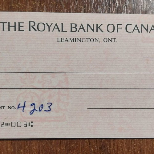 Royal Bank of Canada checkbook new with 9 unused checks