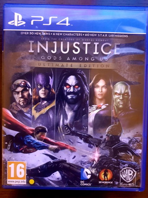 Injustice: Gods Among Us Ultimate Edition για PS4 σαν καινούργιο