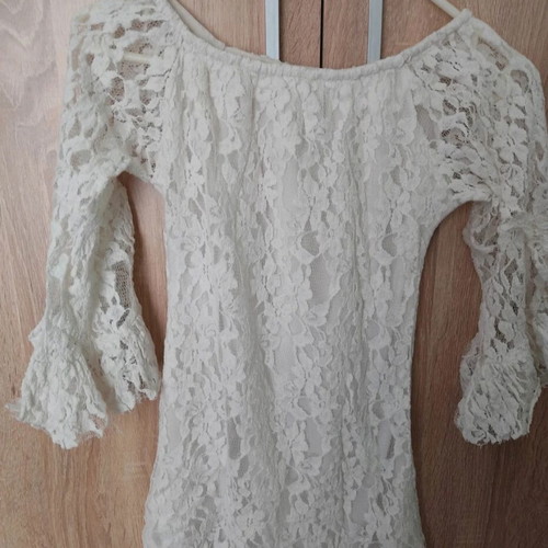 Short white dress with lace like new