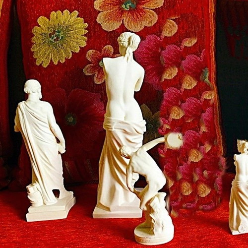 Collection of 4 handmade statues Socrates, Aphrodite, Discobolus new