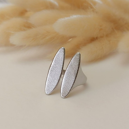 Steel ring new, matte silver color, adjustable