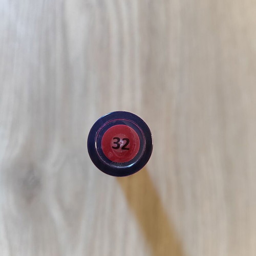 Dust +cream matte lipstick no32 red new