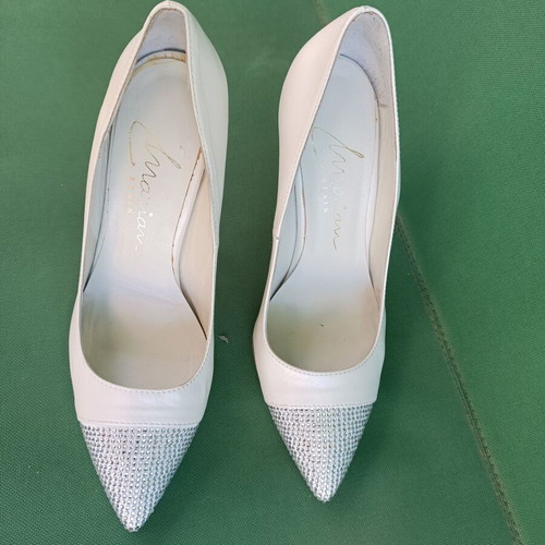 Leather bridal pumps size 37 with rhinestones like new, white and silver