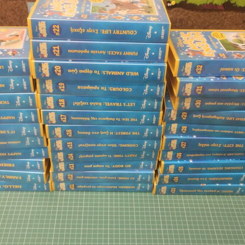 Deagostini Magic English Disney VHS collection 1-32 like new
