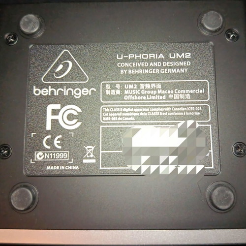 Behringer Uforia UM2 audio interface like new